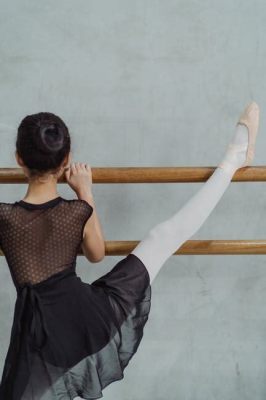 Ballet Bun How-Tos: A Diverse Exploration of Techniques and Personal Perspectives